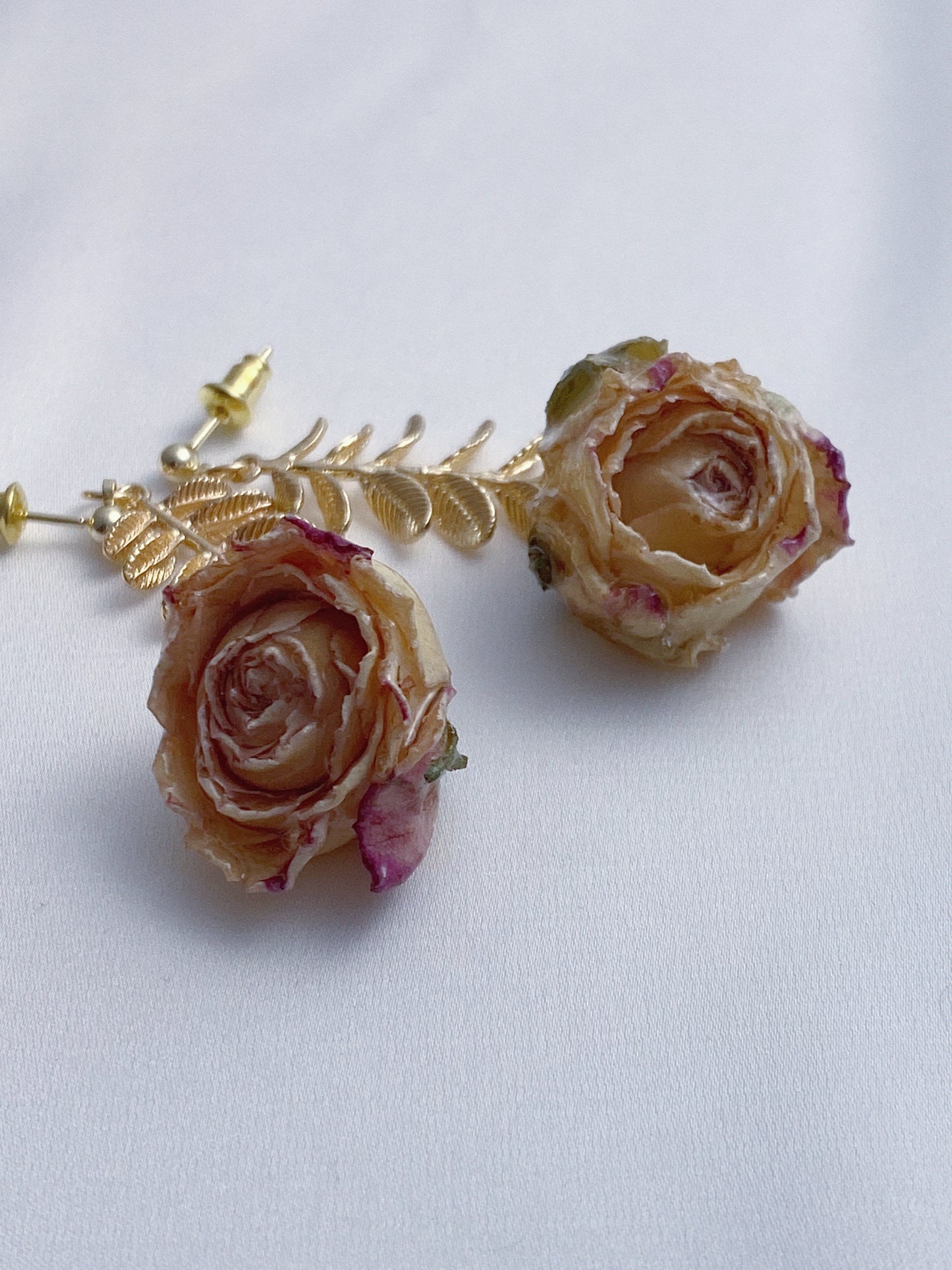 Gold Leaves Classic Rose Drop Dangle Earrings