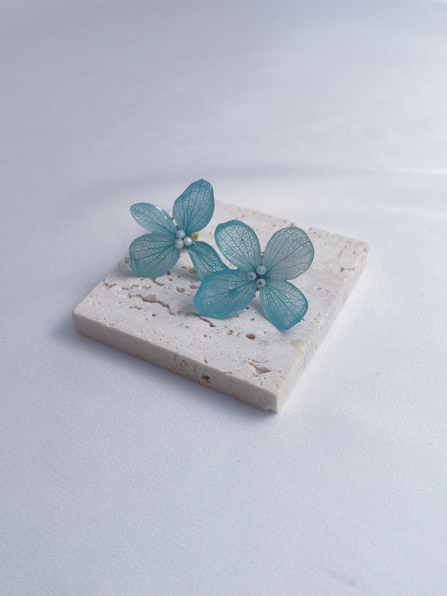 Hydrangea Harmony Studs