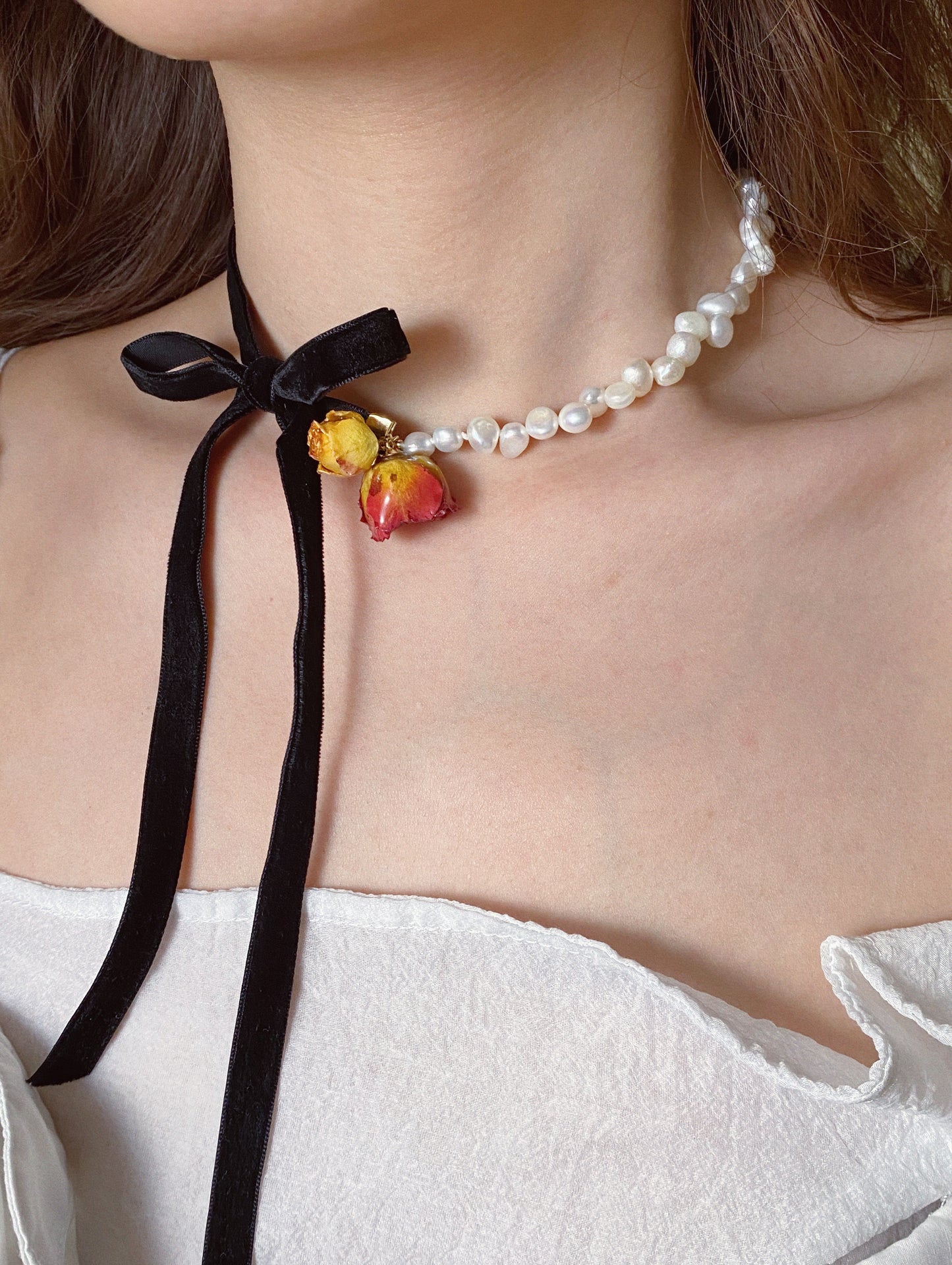 Isabella Roses Pearl Bow Necklace