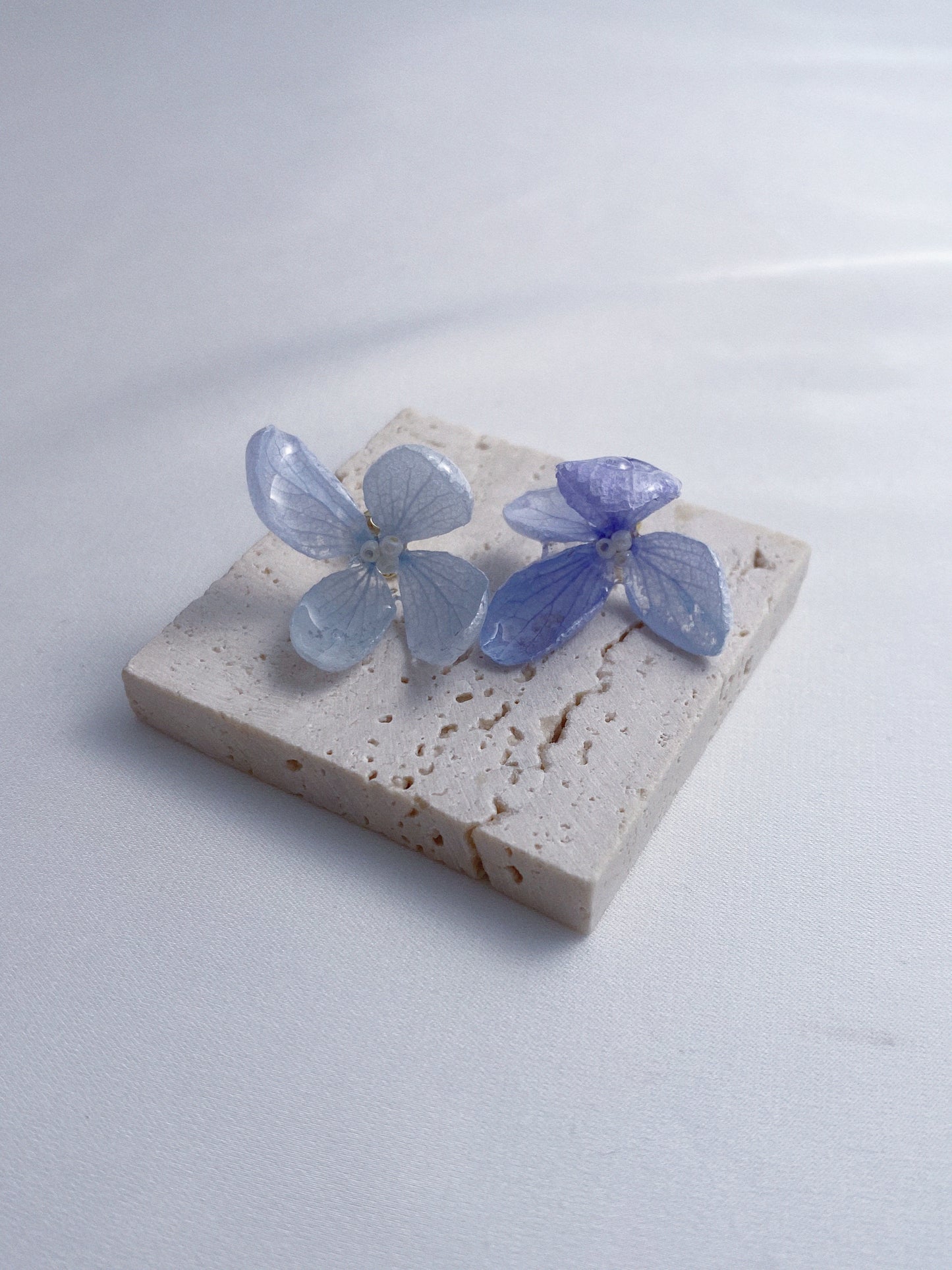 Hydrangea Harmony Studs