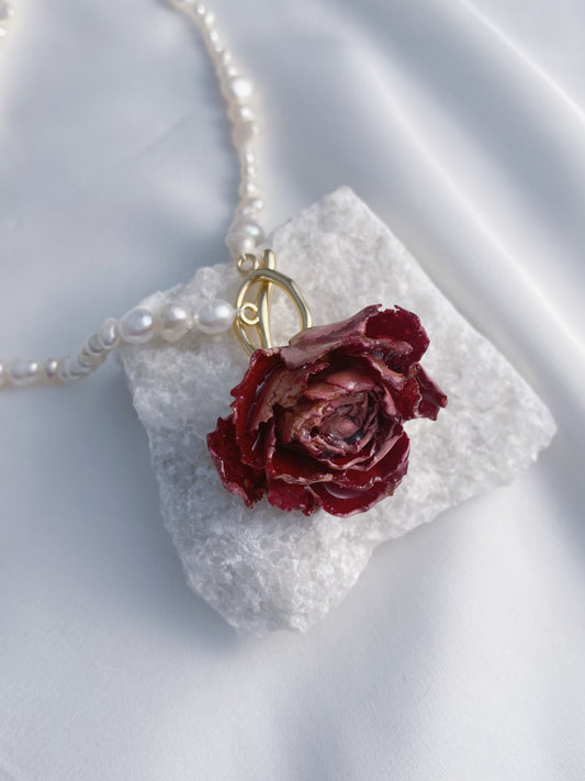 Blooming Rose Pearl Necklace