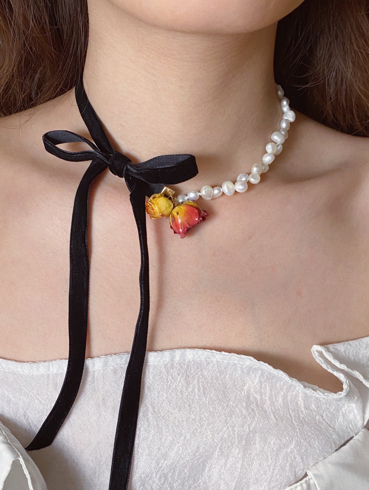 Isabella Roses Pearl Bow Necklace