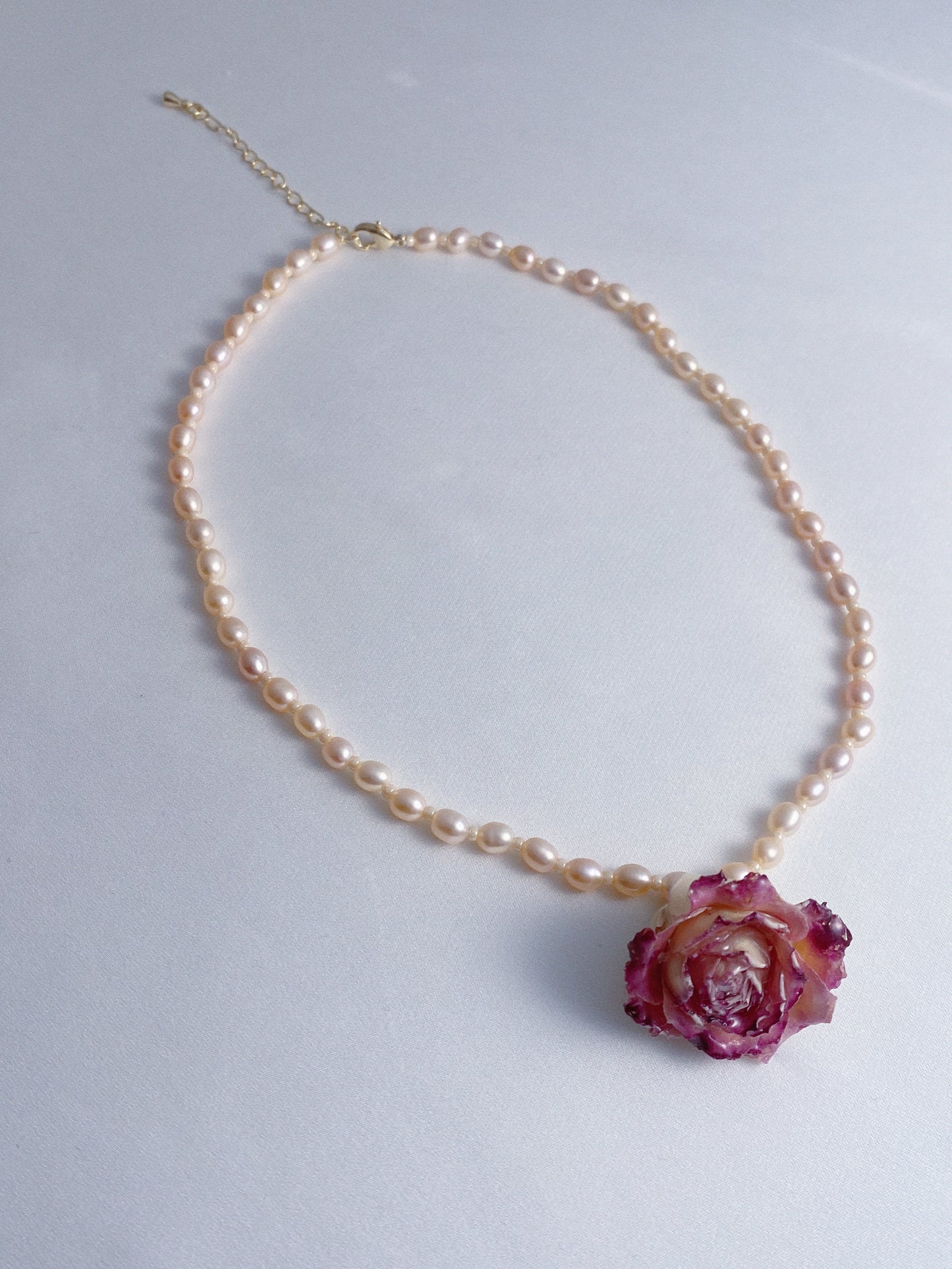 Romantic Blooming Rose Pearl Necklace