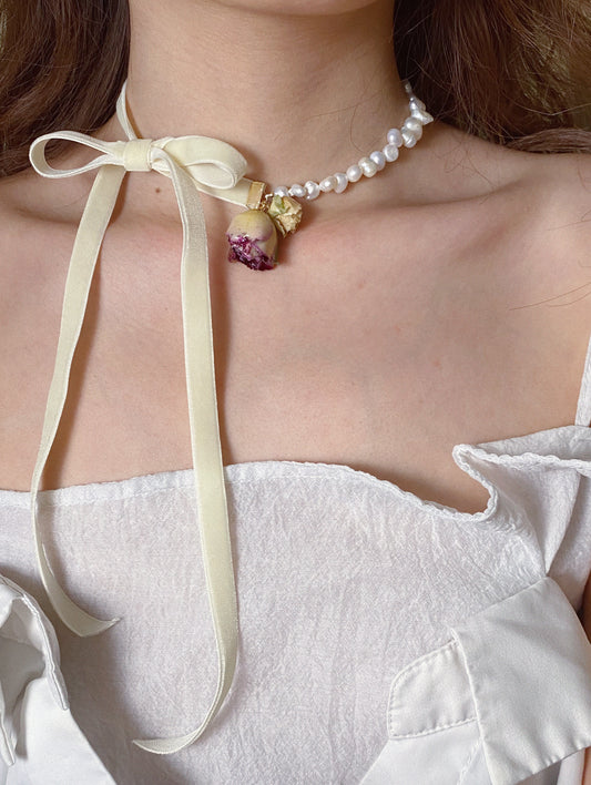 Isabella Roses Pearl Bow Necklace