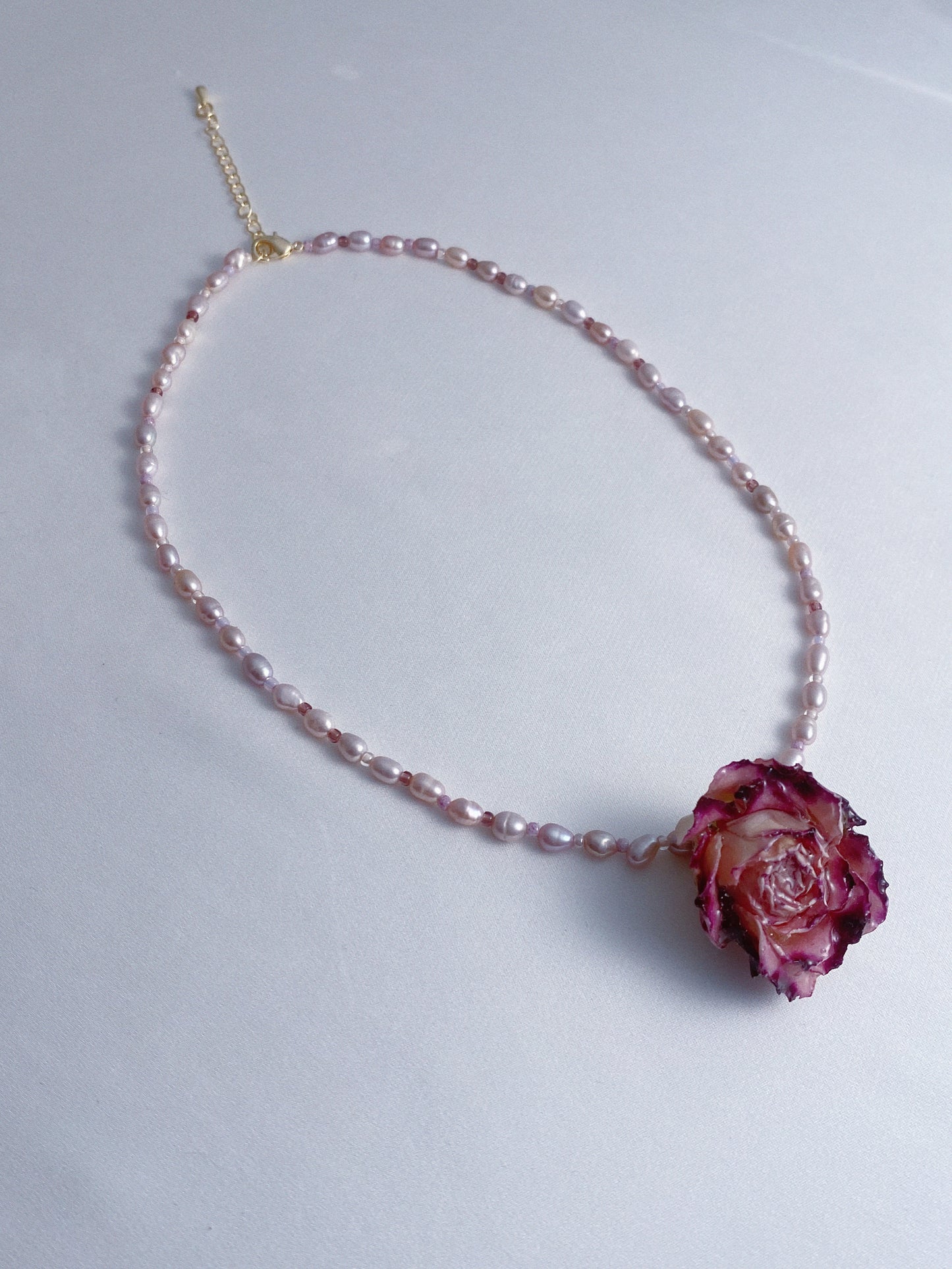 Romantic Blooming Rose Pearl Necklace