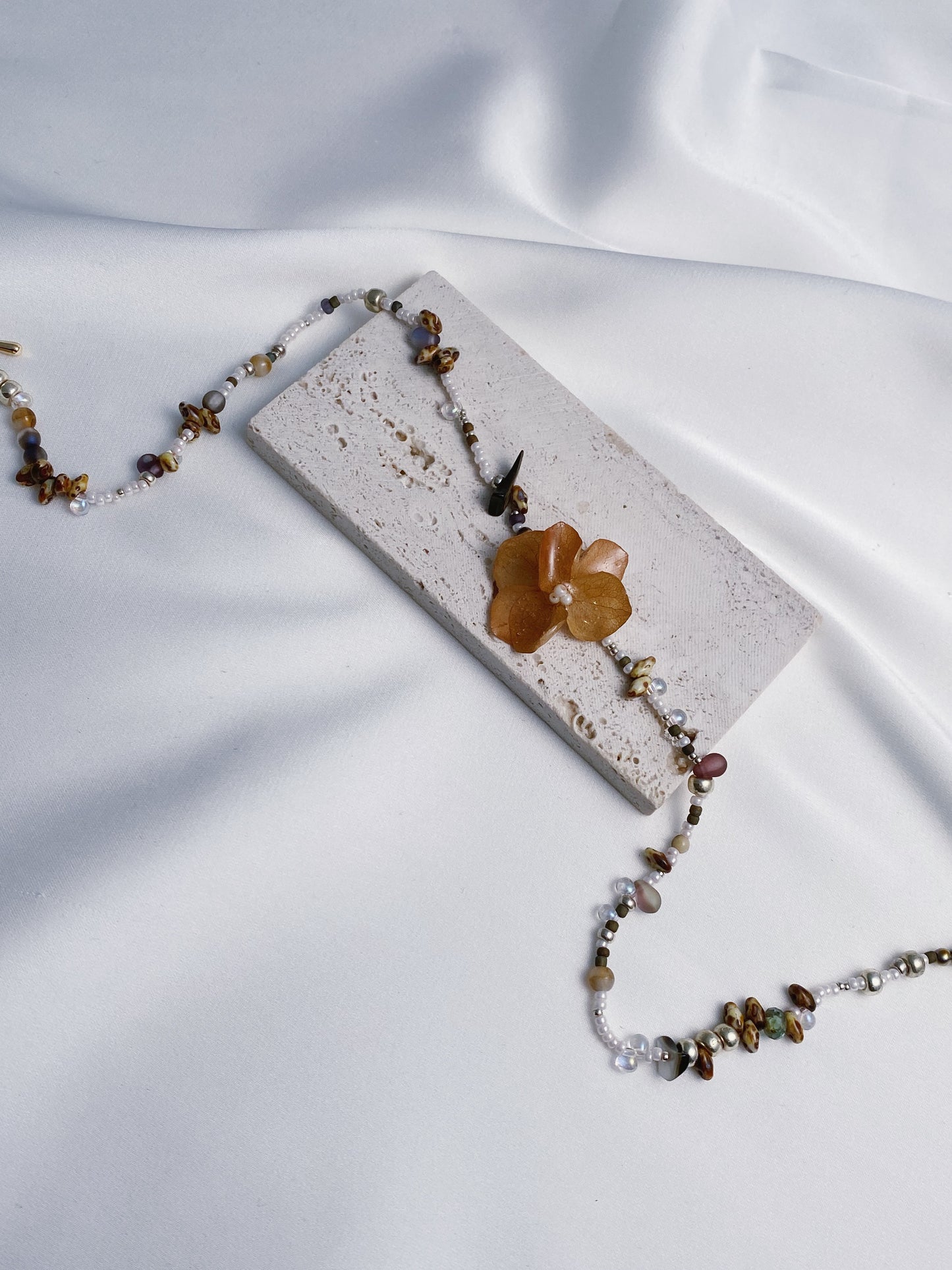 Real Caramel Hydrangea with Mixed Beads Necklace