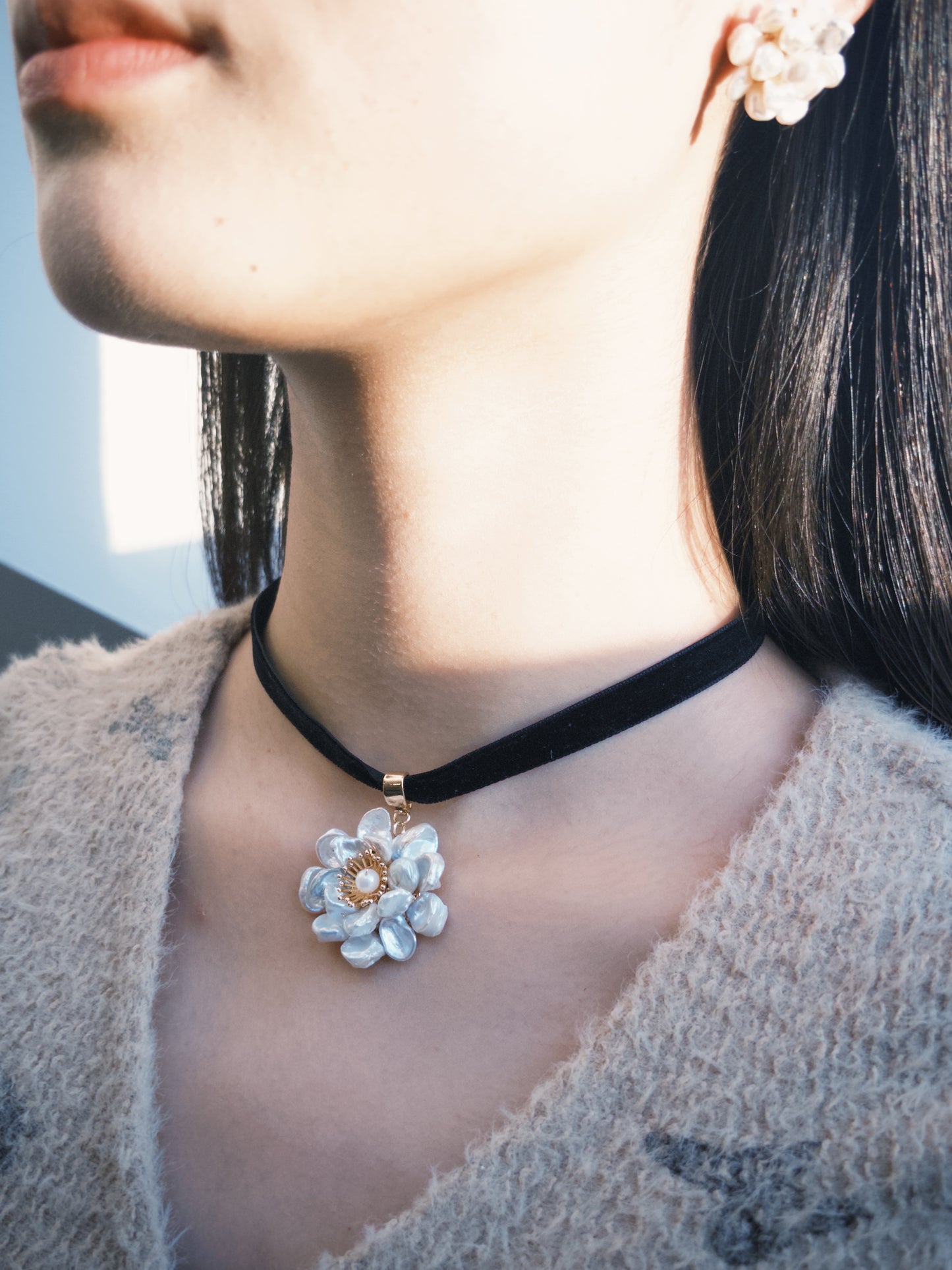 Clustered Keshi Pearl Flower Velvet Choker №13