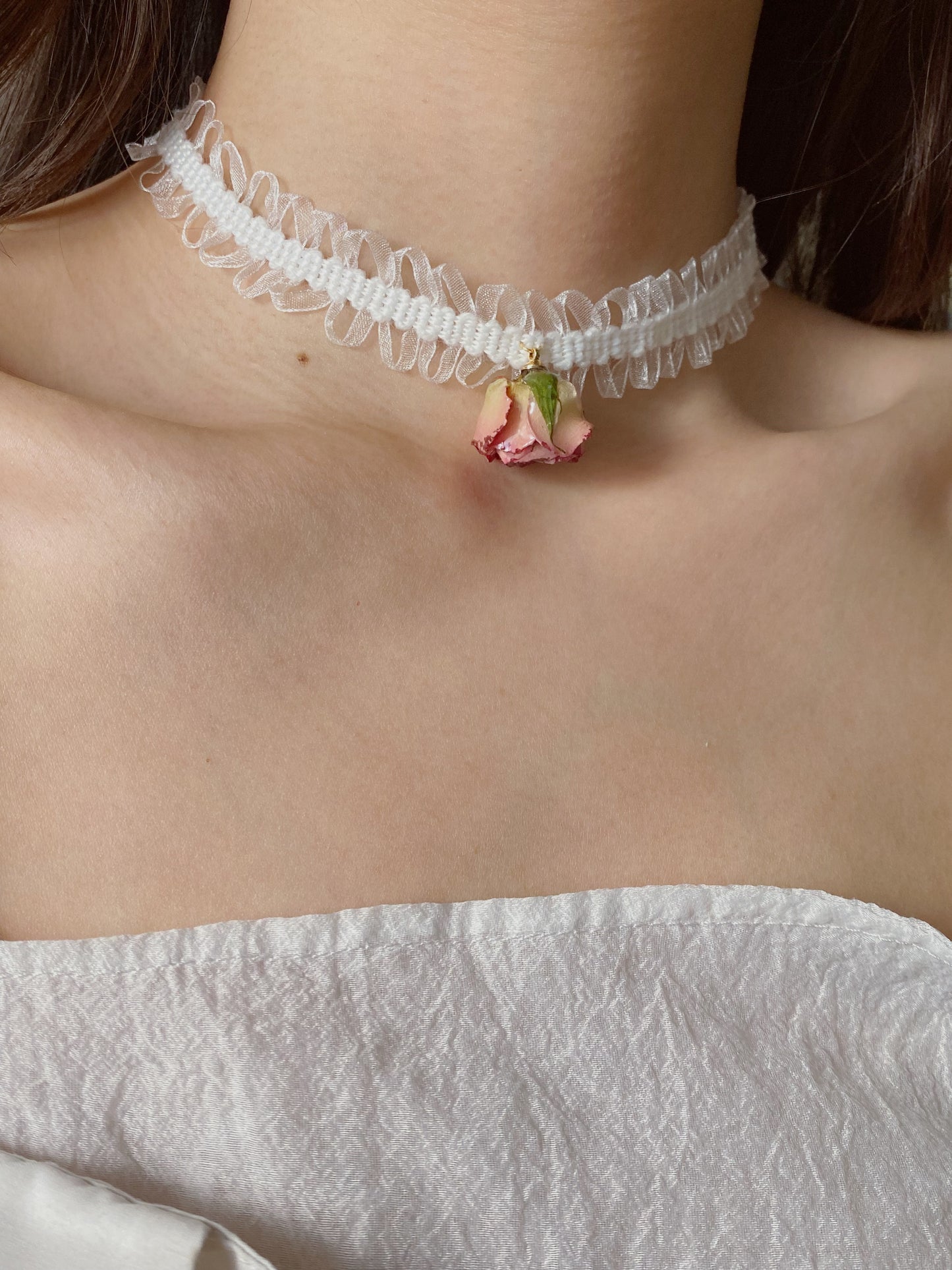 Bianca Ballerina Lace Rose Choker