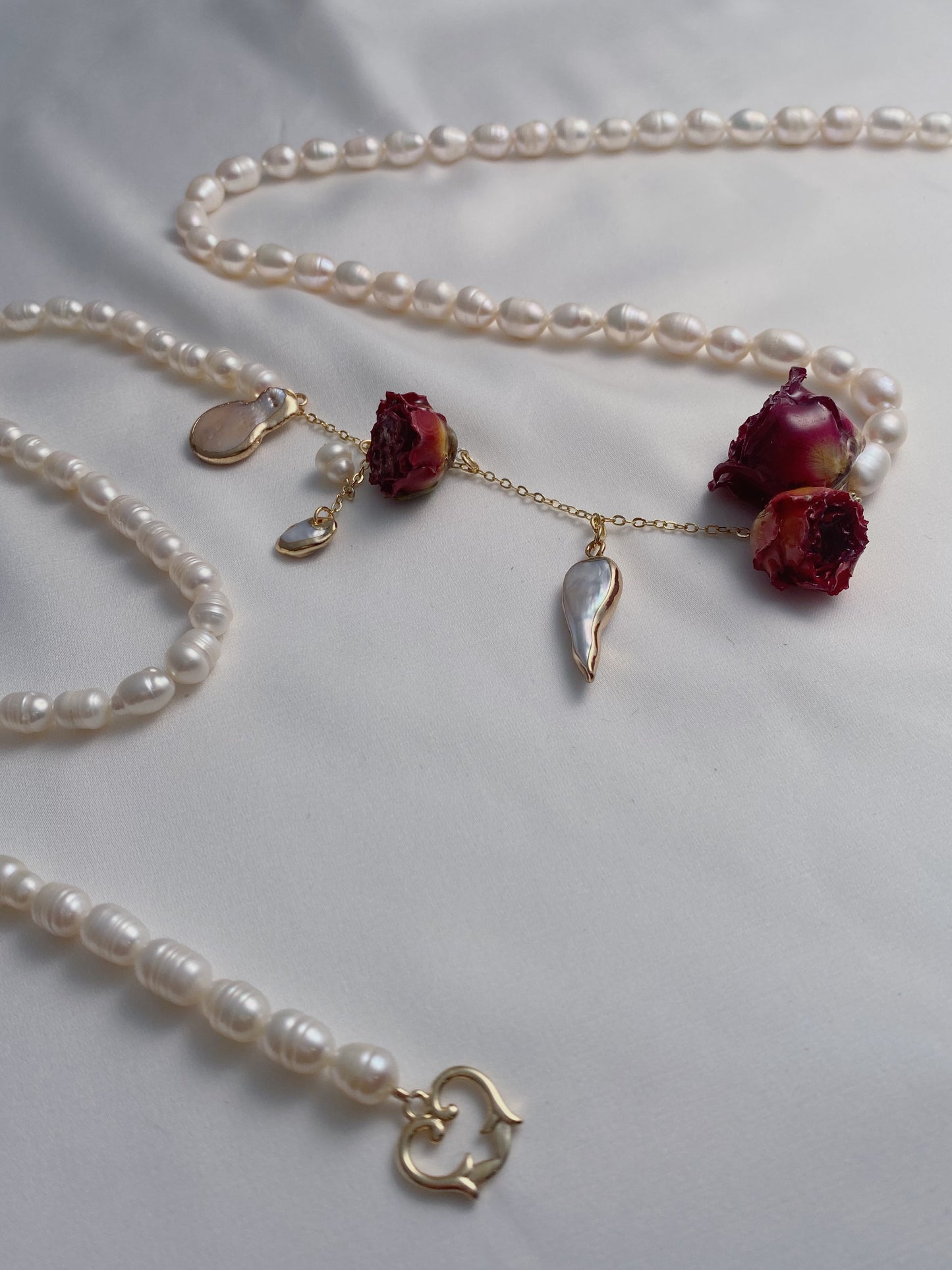 Eternal Rose Garden Pearl Necklace and Bracelet