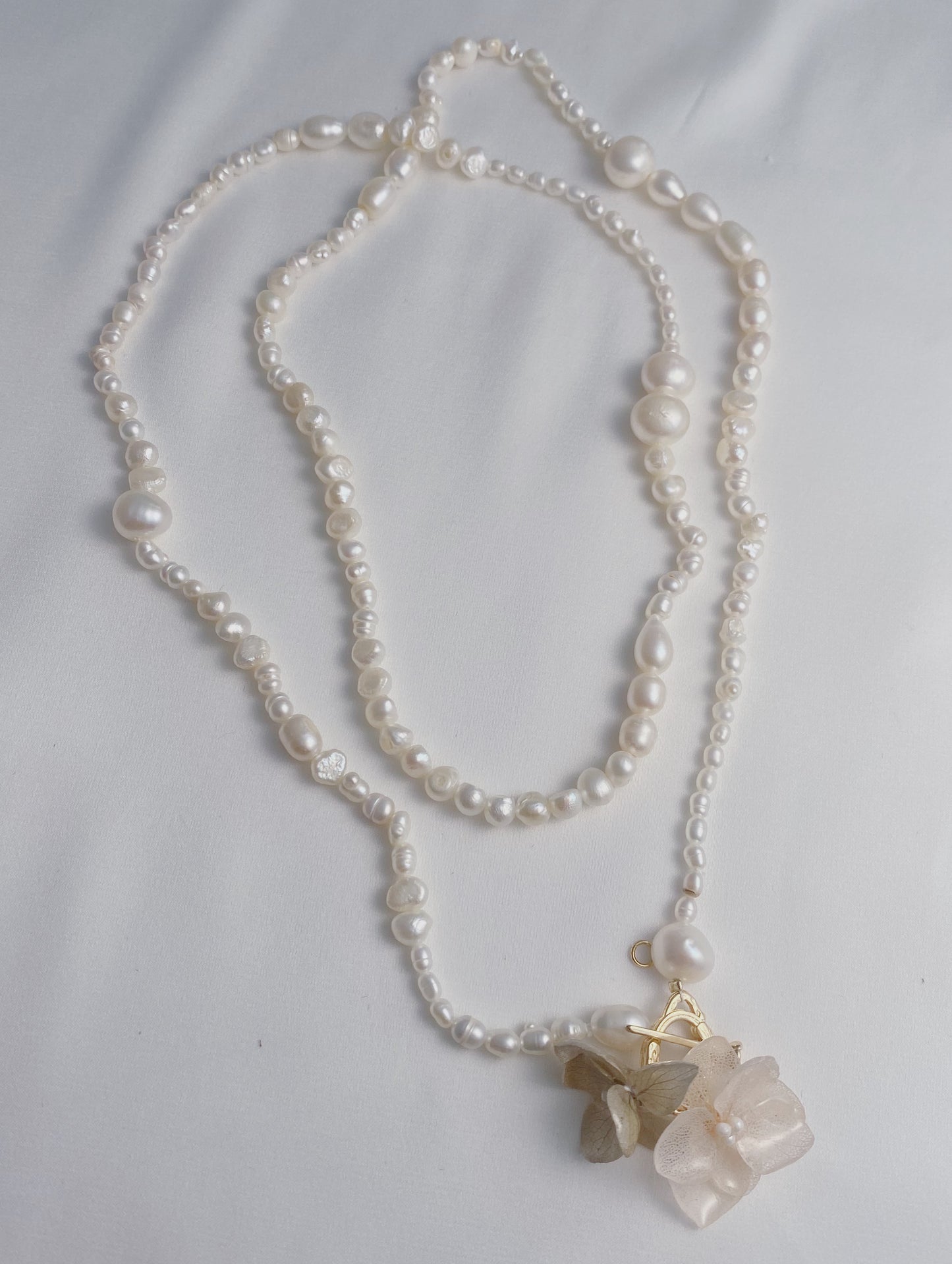 Real Hydrangea Pearl Necklace and Bracelet