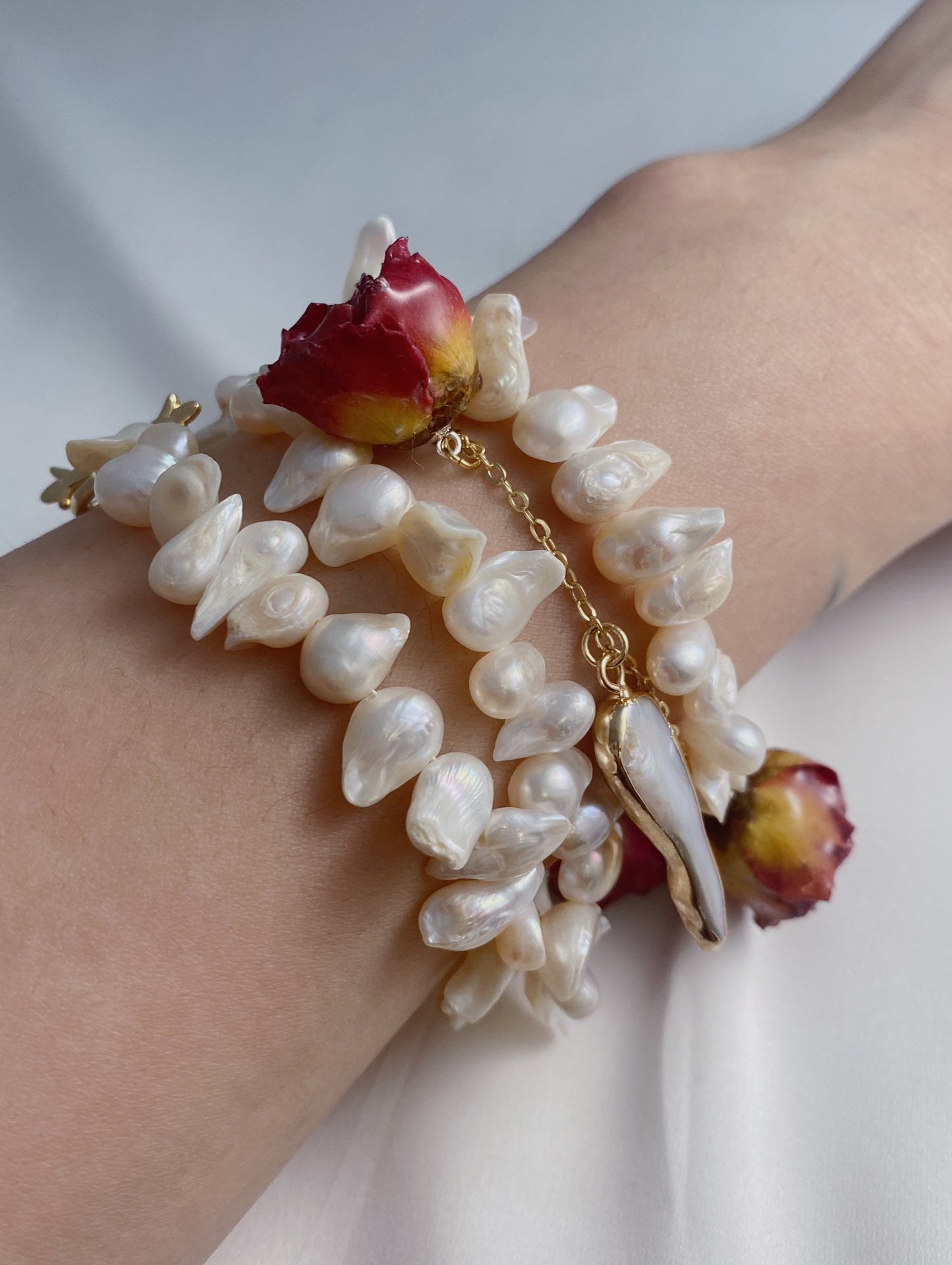 Eternal Rose Garden Baroque Pearl Necklace and Bracelet